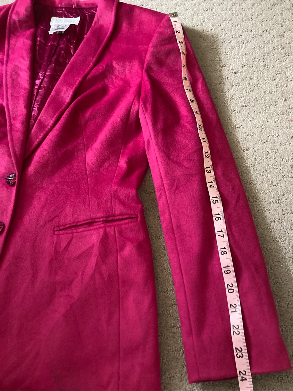 Vintage Escada fuchsia rabbit & wool blazer jacket, ~Medium. - Picture 13 of 16